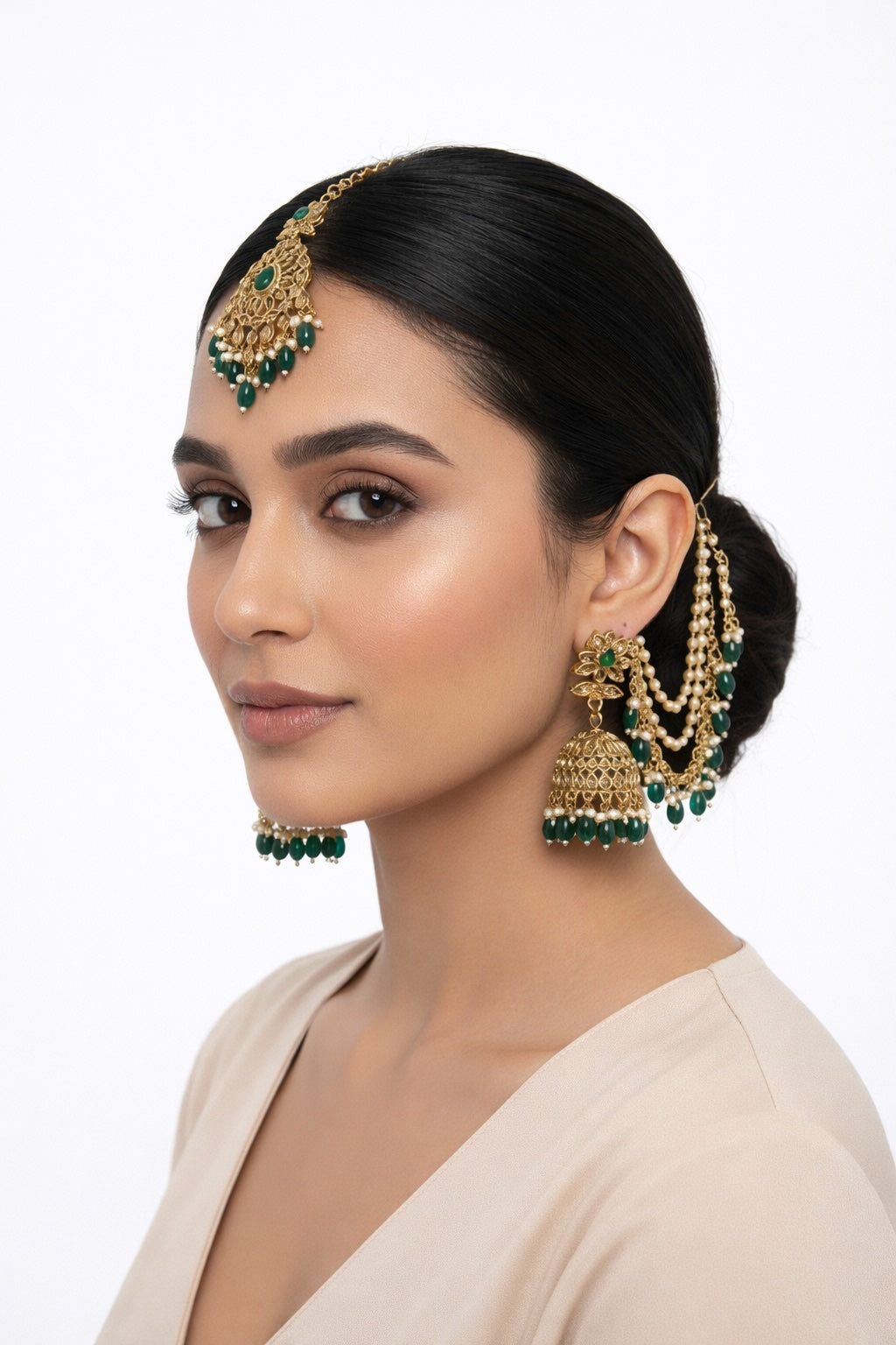 Noor Jhumka, Saharay & Maang Tikka Set